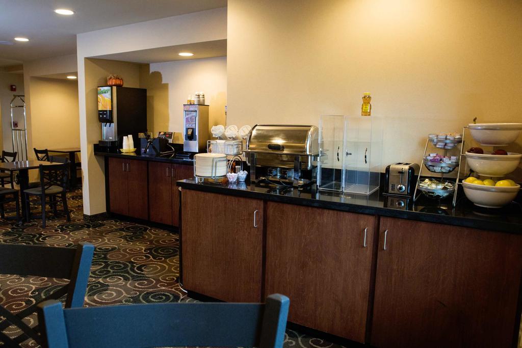 Cobblestone Hotel & Suites - Knoxville Buitenkant foto
